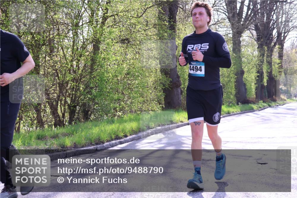 12.04.2026 - 45. Internationalen Wilhelmsburger Insellauf Yannick Fuchs http://msf.ph/oto/9488790 12.04.2026 10:40:16 Laufen 4494 meine-sportfotos.de