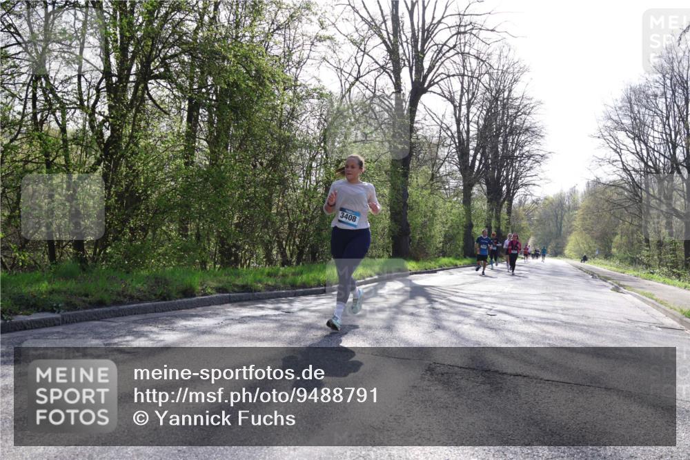 12.04.2026 - 45. Internationalen Wilhelmsburger Insellauf Yannick Fuchs http://msf.ph/oto/9488791 12.04.2026 10:34:23 Laufen 3408 meine-sportfotos.de