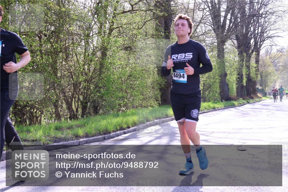 12.04.2026 - 45. Internationalen Wilhelmsburger Insellauf Yannick Fuchs http://msf.ph/oto/9488792 12.04.2026 10:40:17 Laufen 4494 meine-sportfotos.de