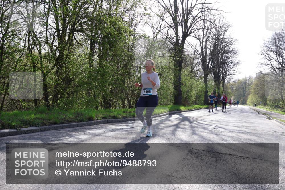 12.04.2026 - 45. Internationalen Wilhelmsburger Insellauf Yannick Fuchs http://msf.ph/oto/9488793 12.04.2026 10:34:23 Laufen 3408 meine-sportfotos.de