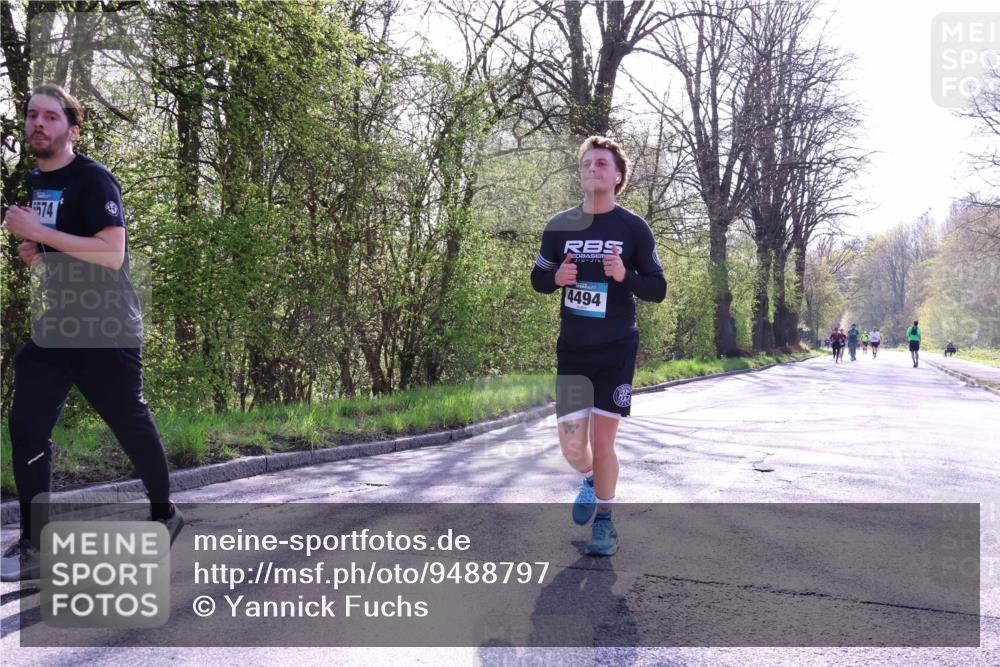 12.04.2026 - 45. Internationalen Wilhelmsburger Insellauf Yannick Fuchs http://msf.ph/oto/9488797 12.04.2026 10:40:17 Laufen 574, 4494 meine-sportfotos.de