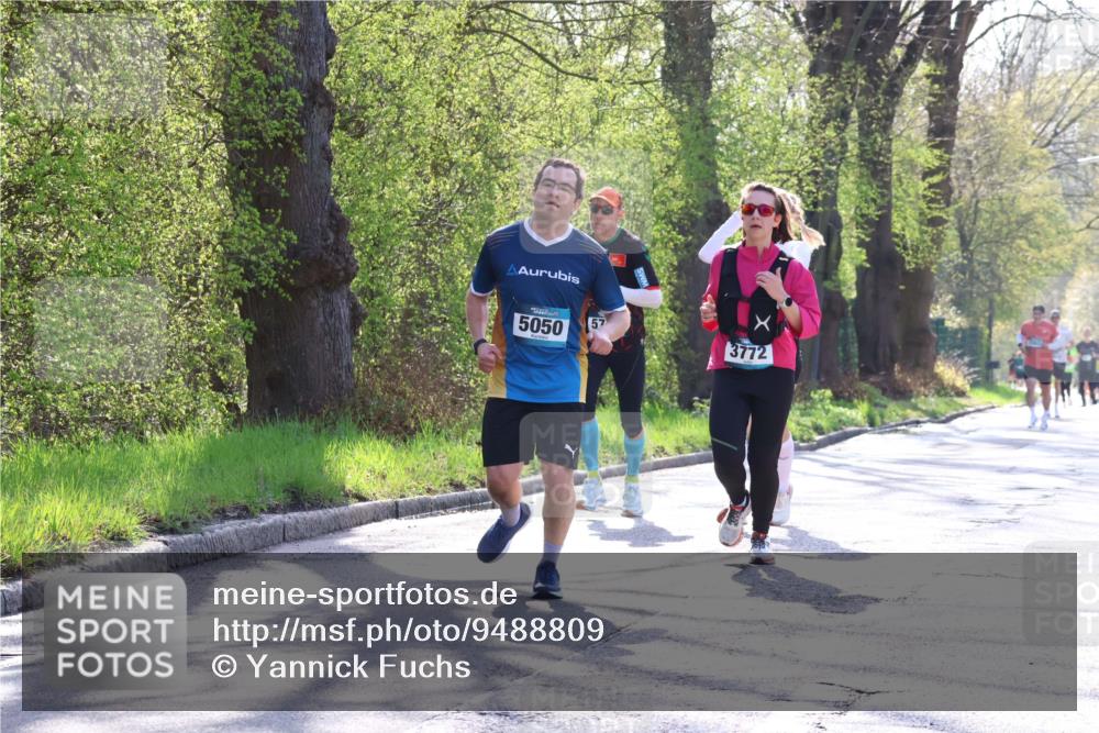 12.04.2026 - 45. Internationalen Wilhelmsburger Insellauf Yannick Fuchs http://msf.ph/oto/9488809 12.04.2026 10:34:26 Laufen 5050, 57, 3772 meine-sportfotos.de