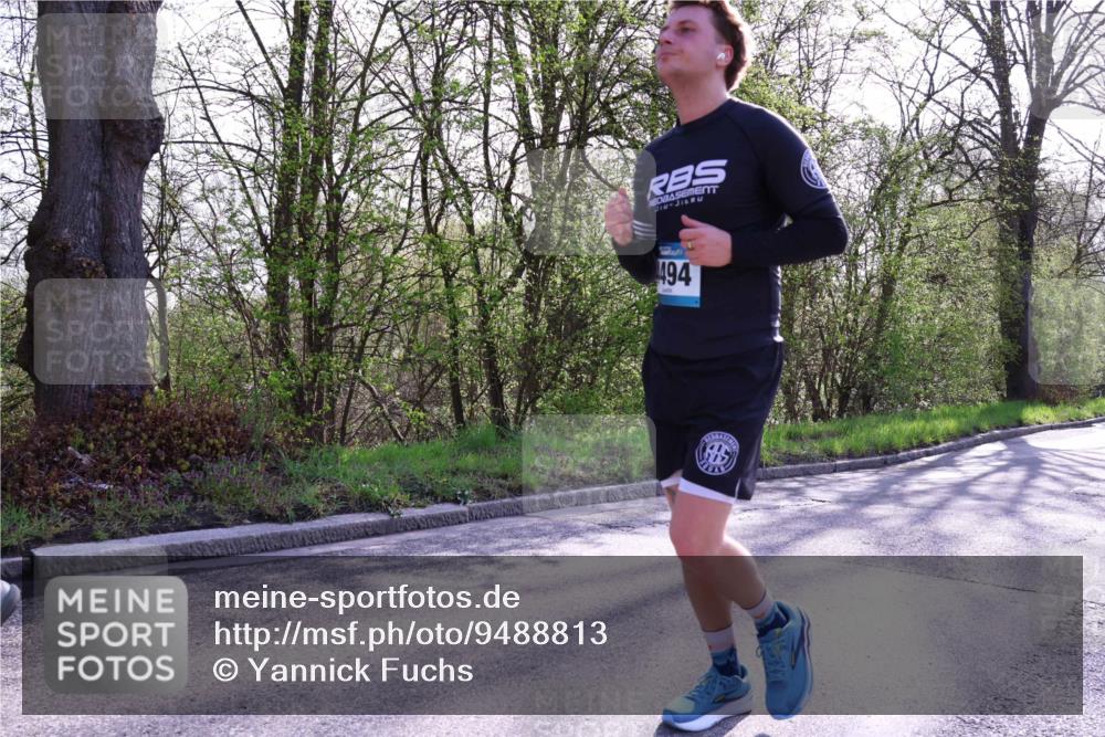 12.04.2026 - 45. Internationalen Wilhelmsburger Insellauf Yannick Fuchs http://msf.ph/oto/9488813 12.04.2026 10:40:18 Laufen 494 meine-sportfotos.de