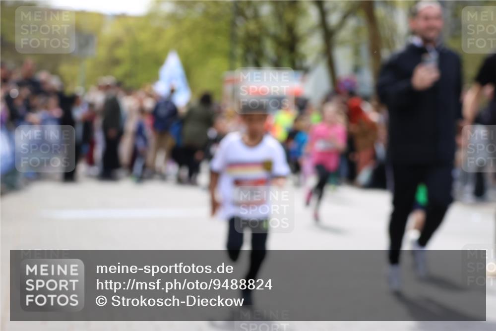 12.04.2026 - 45. Internationalen Wilhelmsburger Insellauf Strokosch-Dieckow http://msf.ph/oto/9488824 12.04.2026 14:09:39 Ziel 1501, 249, 1059, 1516, 94, 921, 251, 945, 934, 212, 735, 190, 240, 1520, 206, 908, 776, 172, 183, 196, 449, 772 meine-sportfotos.de