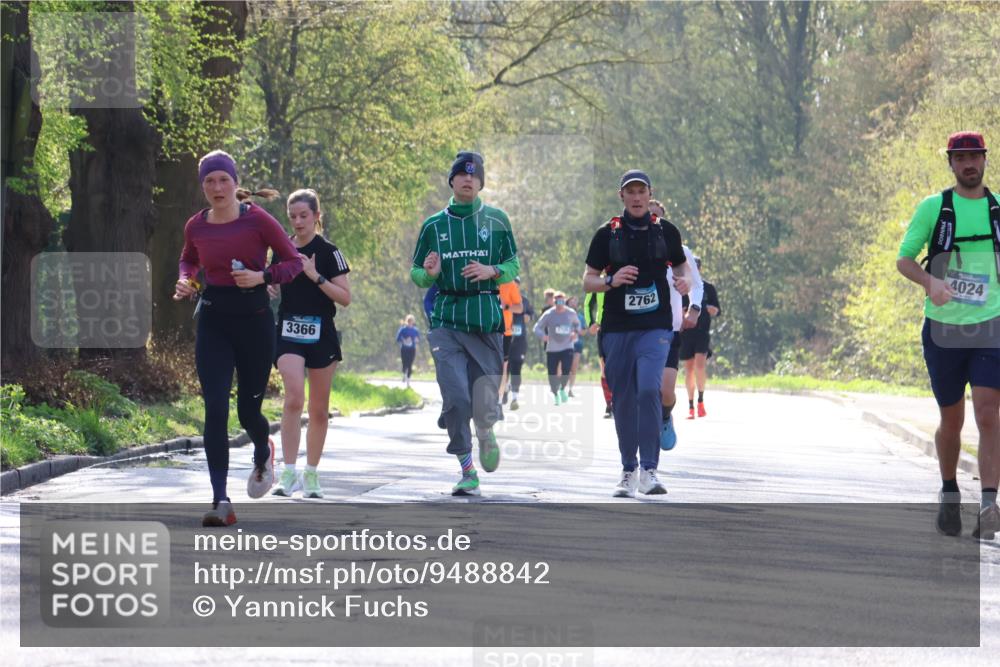 12.04.2026 - 45. Internationalen Wilhelmsburger Insellauf Yannick Fuchs http://msf.ph/oto/9488842 12.04.2026 10:40:24 Laufen 3366, 2762, 4024 meine-sportfotos.de