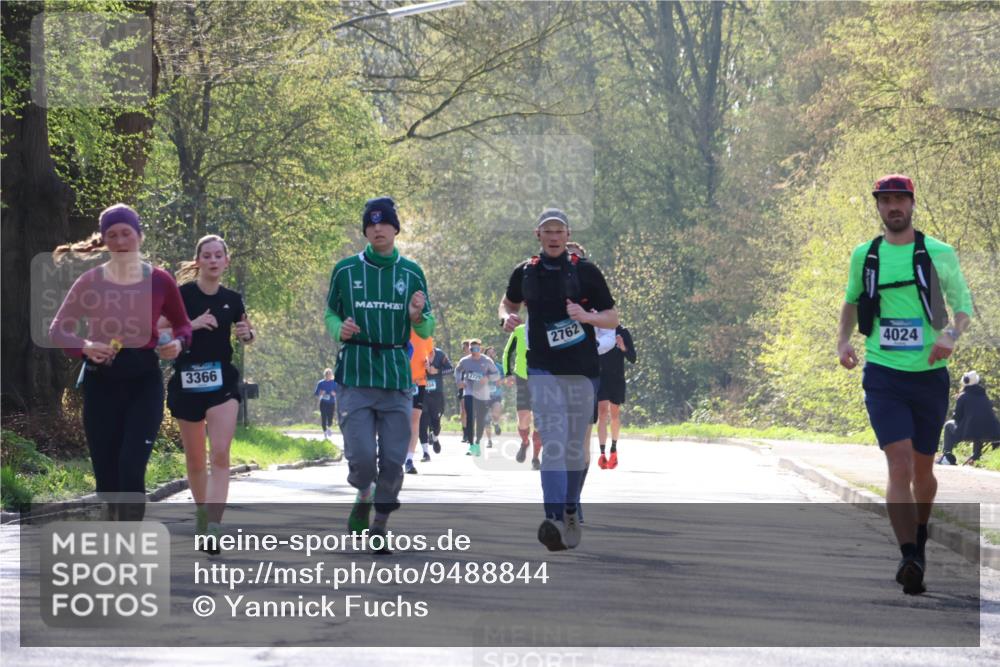 12.04.2026 - 45. Internationalen Wilhelmsburger Insellauf Yannick Fuchs http://msf.ph/oto/9488844 12.04.2026 10:40:24 Laufen 3366, 2762, 4024 meine-sportfotos.de