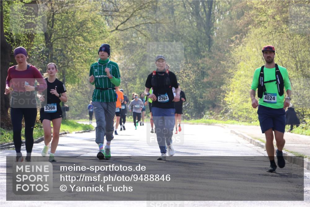 12.04.2026 - 45. Internationalen Wilhelmsburger Insellauf Yannick Fuchs http://msf.ph/oto/9488846 12.04.2026 10:40:24 Laufen 3366, 2762, 4024 meine-sportfotos.de