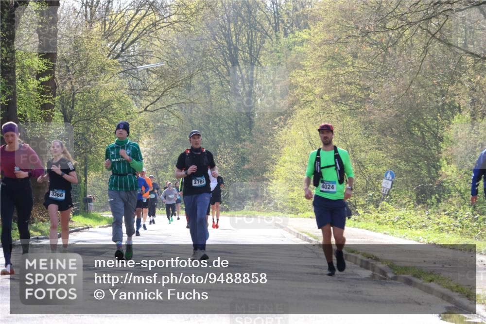 12.04.2026 - 45. Internationalen Wilhelmsburger Insellauf Yannick Fuchs http://msf.ph/oto/9488858 12.04.2026 10:40:25 Laufen 3366, 2729, 2762, 4024 meine-sportfotos.de