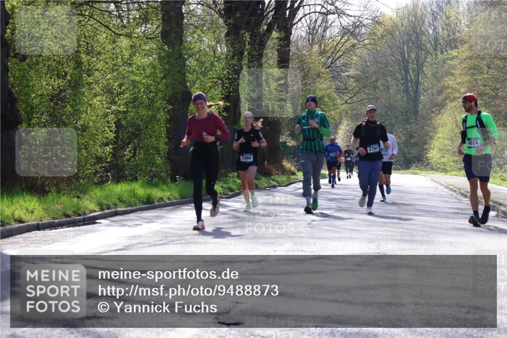 12.04.2026 - 45. Internationalen Wilhelmsburger Insellauf Yannick Fuchs http://msf.ph/oto/9488873 12.04.2026 10:40:27 Laufen 3366, 2762, 710, 4024 meine-sportfotos.de