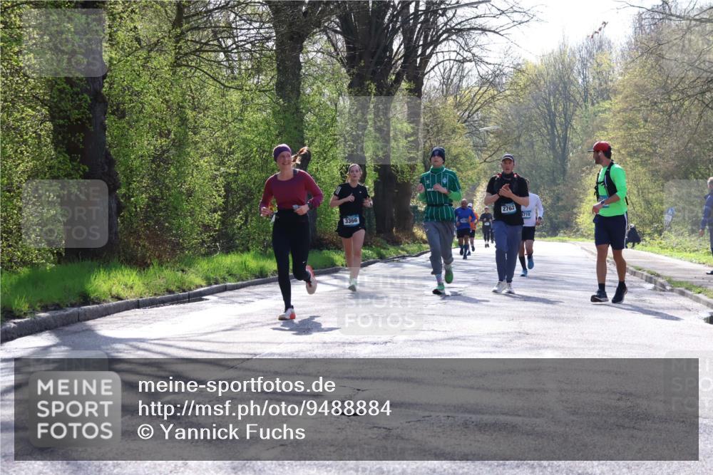 12.04.2026 - 45. Internationalen Wilhelmsburger Insellauf Yannick Fuchs http://msf.ph/oto/9488884 12.04.2026 10:40:28 Laufen 3366, 2762, 3710 meine-sportfotos.de