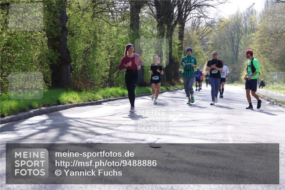 12.04.2026 - 45. Internationalen Wilhelmsburger Insellauf Yannick Fuchs http://msf.ph/oto/9488886 12.04.2026 10:40:28 Laufen 3366, 2762, 4710, 124 meine-sportfotos.de