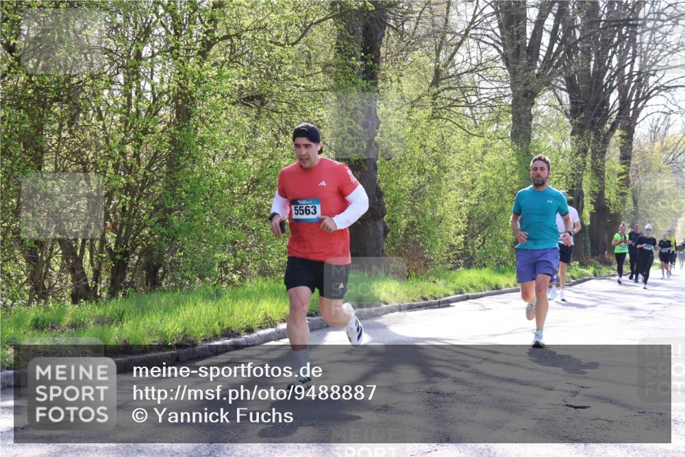 12.04.2026 - 45. Internationalen Wilhelmsburger Insellauf Yannick Fuchs http://msf.ph/oto/9488887 12.04.2026 10:34:38 Laufen 5563 meine-sportfotos.de