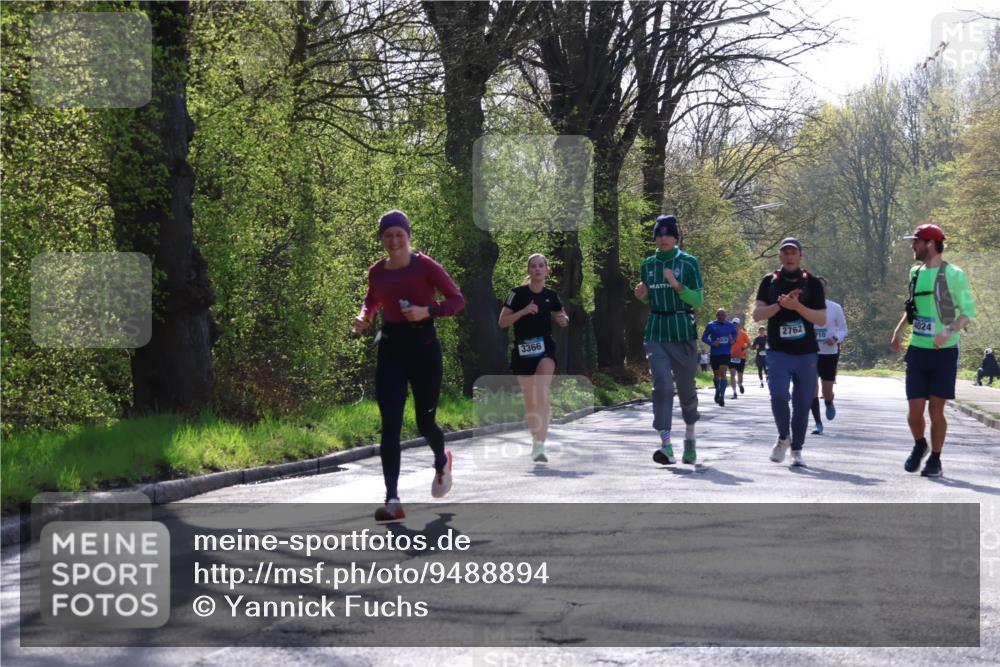 12.04.2026 - 45. Internationalen Wilhelmsburger Insellauf Yannick Fuchs http://msf.ph/oto/9488894 12.04.2026 10:40:29 Laufen 3366, 2762, 10, 4024 meine-sportfotos.de