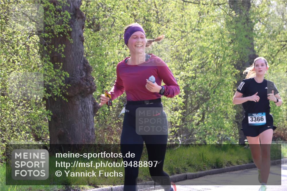 12.04.2026 - 45. Internationalen Wilhelmsburger Insellauf Yannick Fuchs http://msf.ph/oto/9488897 12.04.2026 10:40:30 Laufen 3366 meine-sportfotos.de