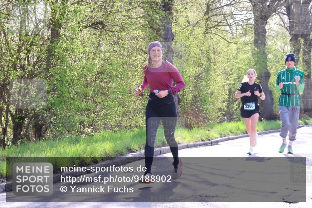 12.04.2026 - 45. Internationalen Wilhelmsburger Insellauf Yannick Fuchs http://msf.ph/oto/9488902 12.04.2026 10:40:30 Laufen 3366 meine-sportfotos.de
