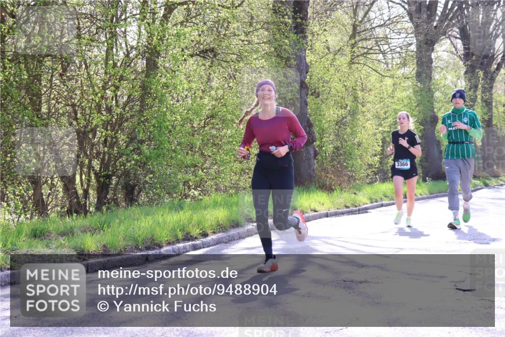 12.04.2026 - 45. Internationalen Wilhelmsburger Insellauf Yannick Fuchs http://msf.ph/oto/9488904 12.04.2026 10:40:30 Laufen 3366 meine-sportfotos.de