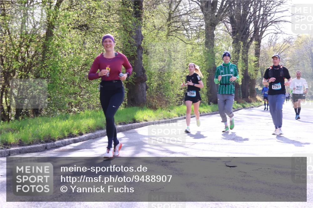 12.04.2026 - 45. Internationalen Wilhelmsburger Insellauf Yannick Fuchs http://msf.ph/oto/9488907 12.04.2026 10:40:31 Laufen 3366, 2762, 4710 meine-sportfotos.de