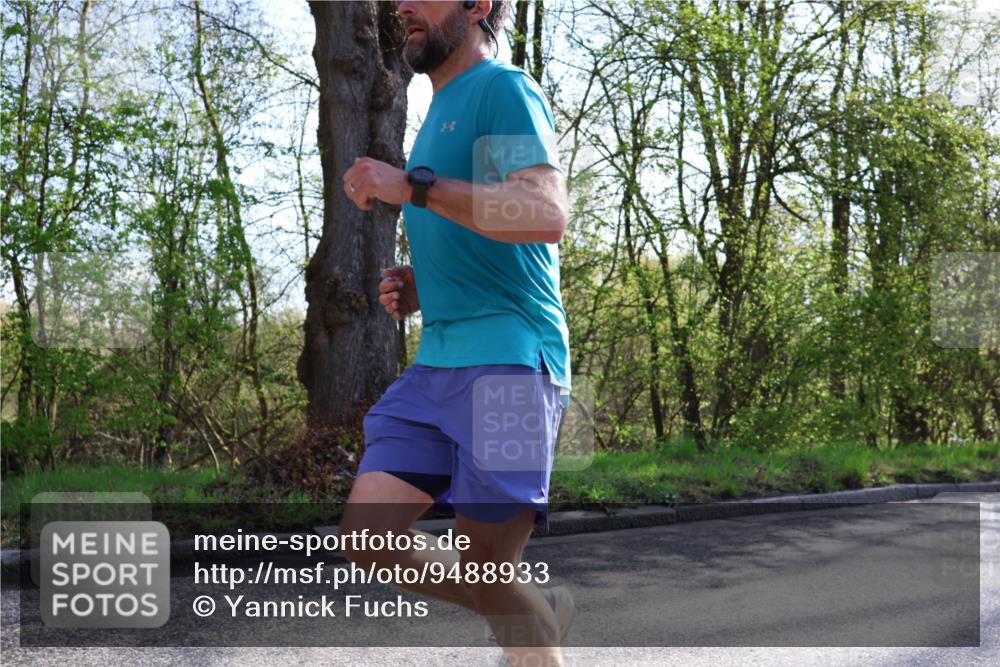 12.04.2026 - 45. Internationalen Wilhelmsburger Insellauf Yannick Fuchs http://msf.ph/oto/9488933 12.04.2026 10:34:42 Laufen  meine-sportfotos.de