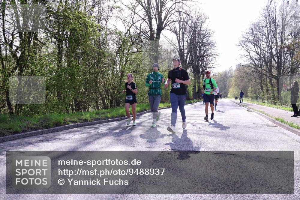 12.04.2026 - 45. Internationalen Wilhelmsburger Insellauf Yannick Fuchs http://msf.ph/oto/9488937 12.04.2026 10:40:33 Laufen 3366, 2762 meine-sportfotos.de