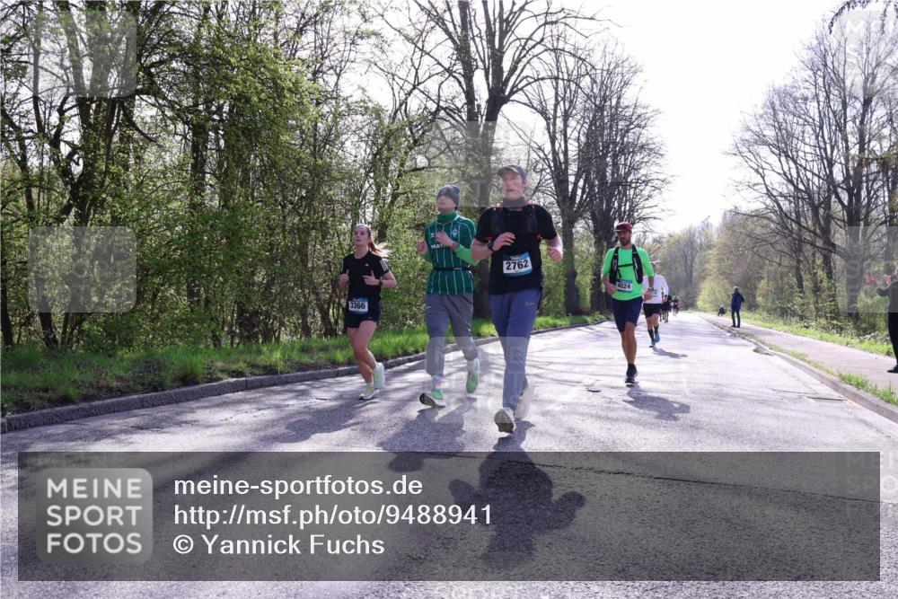 12.04.2026 - 45. Internationalen Wilhelmsburger Insellauf Yannick Fuchs http://msf.ph/oto/9488941 12.04.2026 10:40:33 Laufen 3366, 2762, 4024 meine-sportfotos.de