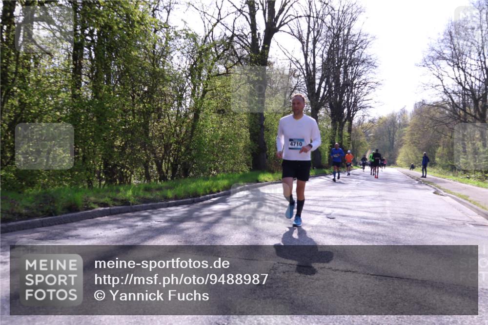 12.04.2026 - 45. Internationalen Wilhelmsburger Insellauf Yannick Fuchs http://msf.ph/oto/9488987 12.04.2026 10:40:37 Laufen 4710 meine-sportfotos.de