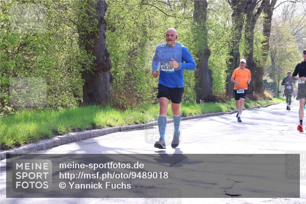 12.04.2026 - 45. Internationalen Wilhelmsburger Insellauf Yannick Fuchs http://msf.ph/oto/9489018 12.04.2026 10:40:40 Laufen 4836, 4689, 2834 meine-sportfotos.de
