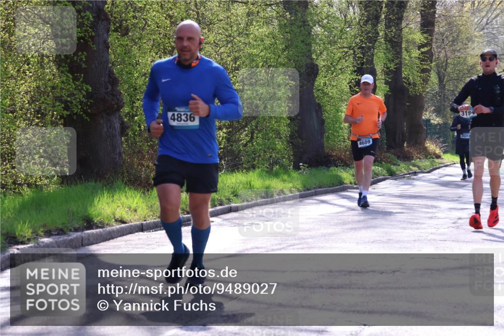 12.04.2026 - 45. Internationalen Wilhelmsburger Insellauf Yannick Fuchs http://msf.ph/oto/9489027 12.04.2026 10:40:40 Laufen 4836, 3194, 4689, 2834 meine-sportfotos.de