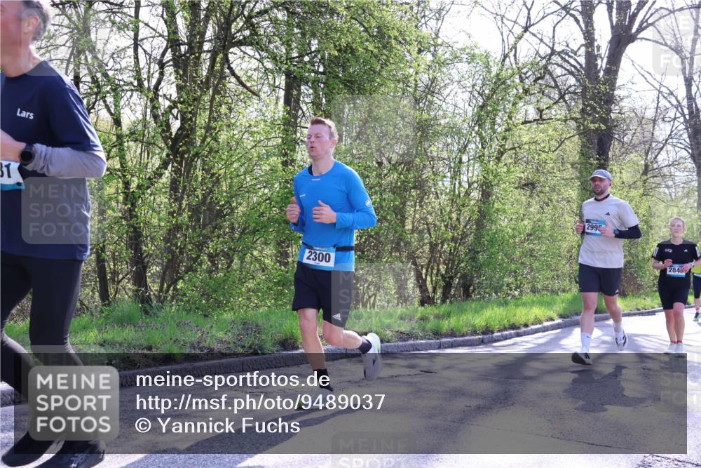 12.04.2026 - 45. Internationalen Wilhelmsburger Insellauf Yannick Fuchs http://msf.ph/oto/9489037 12.04.2026 10:34:51 Laufen 31, 2300, 2995, 284 meine-sportfotos.de
