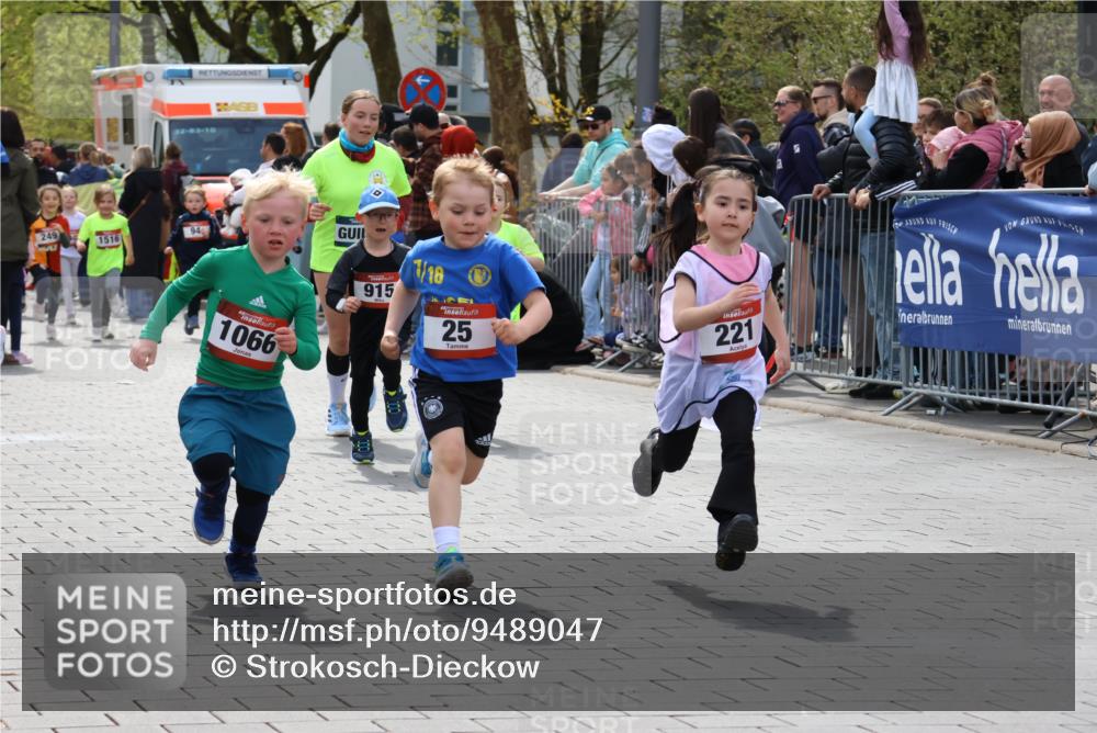 12.04.2026 - 45. Internationalen Wilhelmsburger Insellauf Strokosch-Dieckow http://msf.ph/oto/9489047 12.04.2026 14:09:28 Ziel 270, 220, 219, 216, 25, 1066, 209, 915, 221, 541, 1501 meine-sportfotos.de