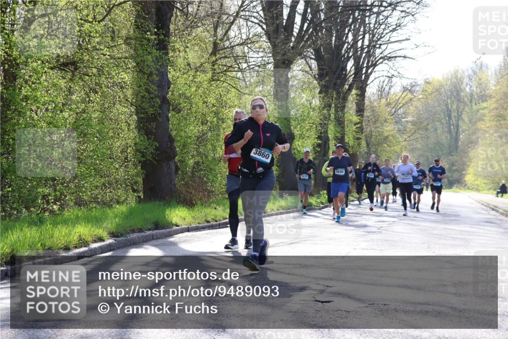12.04.2026 - 45. Internationalen Wilhelmsburger Insellauf Yannick Fuchs http://msf.ph/oto/9489093 12.04.2026 10:34:57 Laufen 3860, 3430, 5690, 2301 meine-sportfotos.de