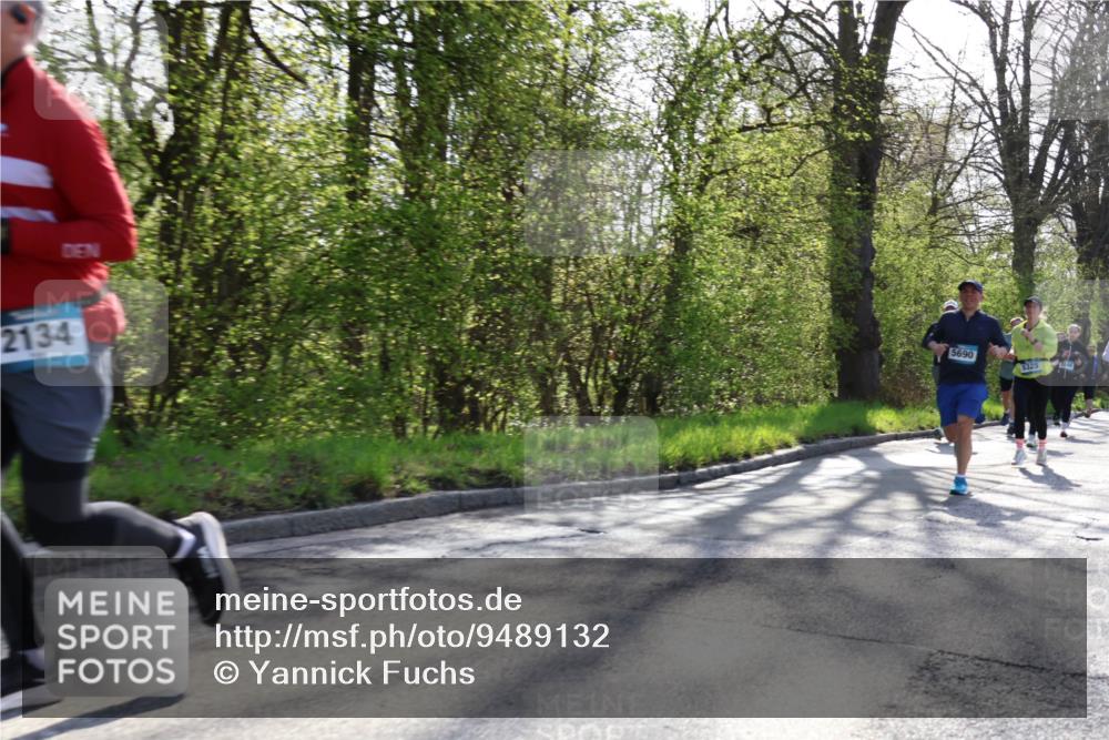 12.04.2026 - 45. Internationalen Wilhelmsburger Insellauf Yannick Fuchs http://msf.ph/oto/9489132 12.04.2026 10:35:01 Laufen 2134, 5690, 5325, 1848 meine-sportfotos.de