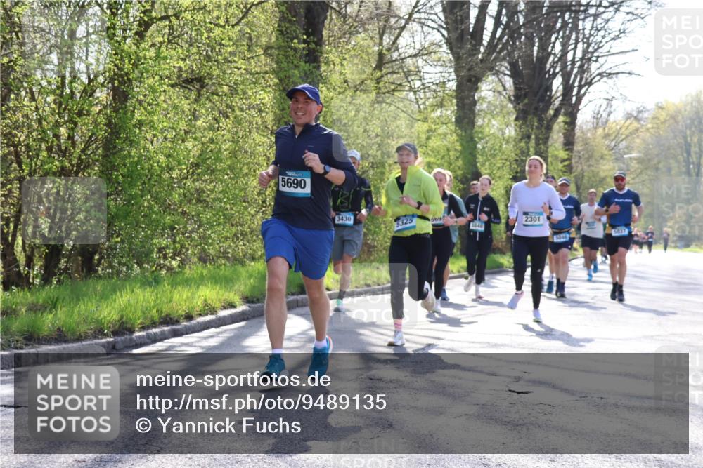 12.04.2026 - 45. Internationalen Wilhelmsburger Insellauf Yannick Fuchs http://msf.ph/oto/9489135 12.04.2026 10:35:02 Laufen 5690, 3430, 5325, 5, 2301, 1848, 5046 meine-sportfotos.de