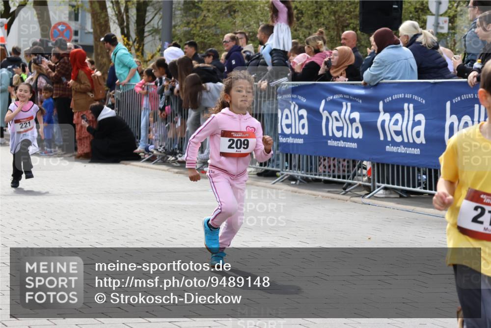 12.04.2026 - 45. Internationalen Wilhelmsburger Insellauf Strokosch-Dieckow http://msf.ph/oto/9489148 12.04.2026 14:09:26 Ziel 691, 1511, 252, 270, 220, 219, 216, 25, 1066, 209, 915, 221, 541 meine-sportfotos.de