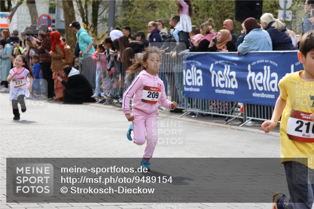 12.04.2026 - 45. Internationalen Wilhelmsburger Insellauf Strokosch-Dieckow http://msf.ph/oto/9489154 12.04.2026 14:09:26 Ziel 691, 1511, 252, 270, 220, 219, 216, 25, 1066, 209, 915, 221, 541 meine-sportfotos.de