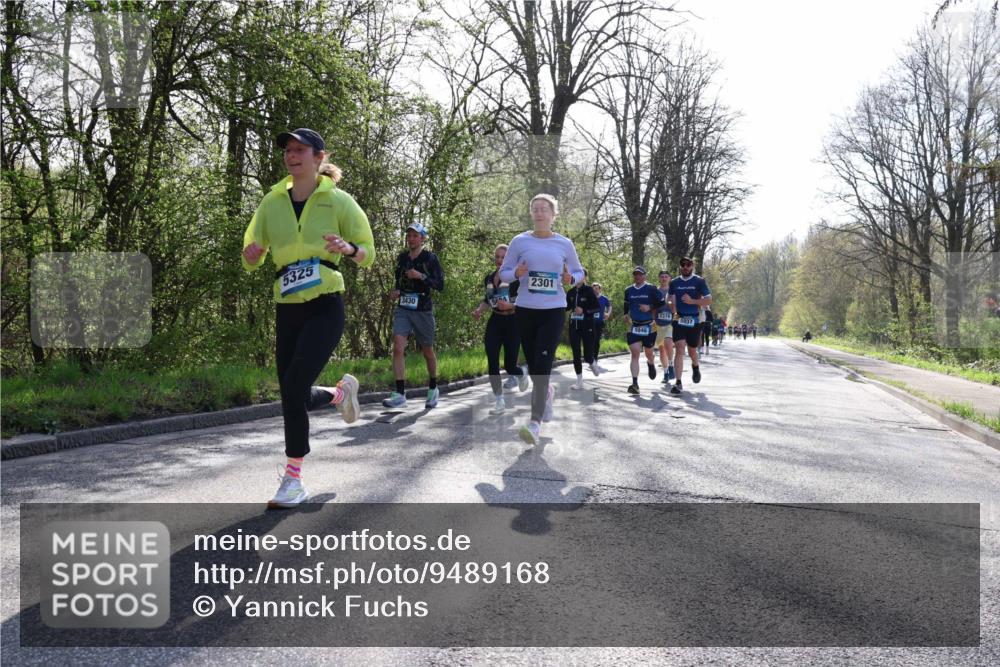 12.04.2026 - 45. Internationalen Wilhelmsburger Insellauf Yannick Fuchs http://msf.ph/oto/9489168 12.04.2026 10:35:04 Laufen 5325, 3430, 2301, 5046, 23765037 meine-sportfotos.de