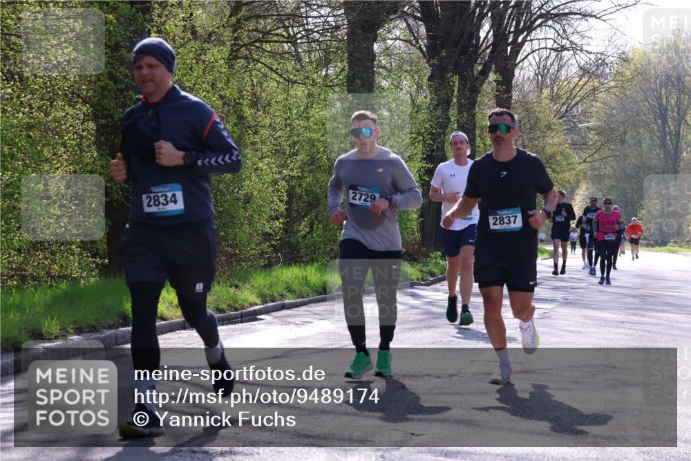 12.04.2026 - 45. Internationalen Wilhelmsburger Insellauf Yannick Fuchs http://msf.ph/oto/9489174 12.04.2026 10:40:52 Laufen 2834, 2729, 2837, 2746, 2598, 4943 meine-sportfotos.de