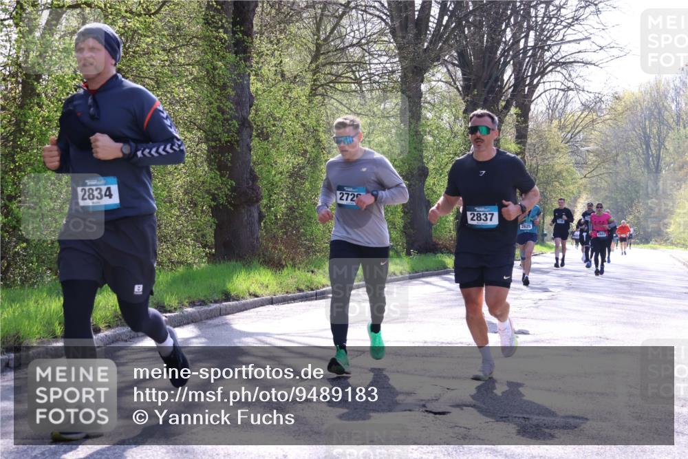 12.04.2026 - 45. Internationalen Wilhelmsburger Insellauf Yannick Fuchs http://msf.ph/oto/9489183 12.04.2026 10:40:52 Laufen 2834, 272, 2837, 2625, 4943 meine-sportfotos.de