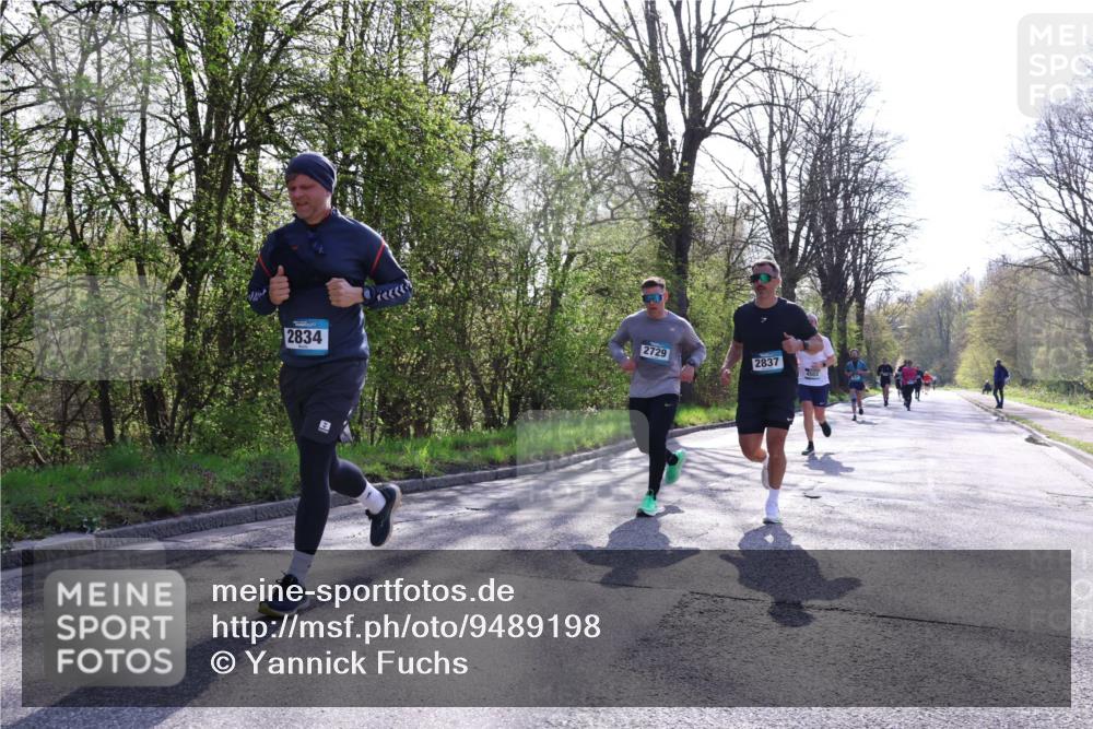 12.04.2026 - 45. Internationalen Wilhelmsburger Insellauf Yannick Fuchs http://msf.ph/oto/9489198 12.04.2026 10:40:53 Laufen 2834, 2729, 2837, 4503 meine-sportfotos.de