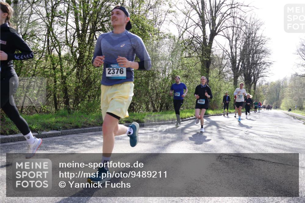 12.04.2026 - 45. Internationalen Wilhelmsburger Insellauf Yannick Fuchs http://msf.ph/oto/9489211 12.04.2026 10:35:08 Laufen 2376, 4706, 3680 meine-sportfotos.de