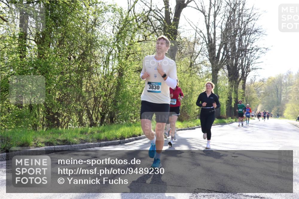 12.04.2026 - 45. Internationalen Wilhelmsburger Insellauf Yannick Fuchs http://msf.ph/oto/9489230 12.04.2026 10:35:10 Laufen 3830, 008 meine-sportfotos.de