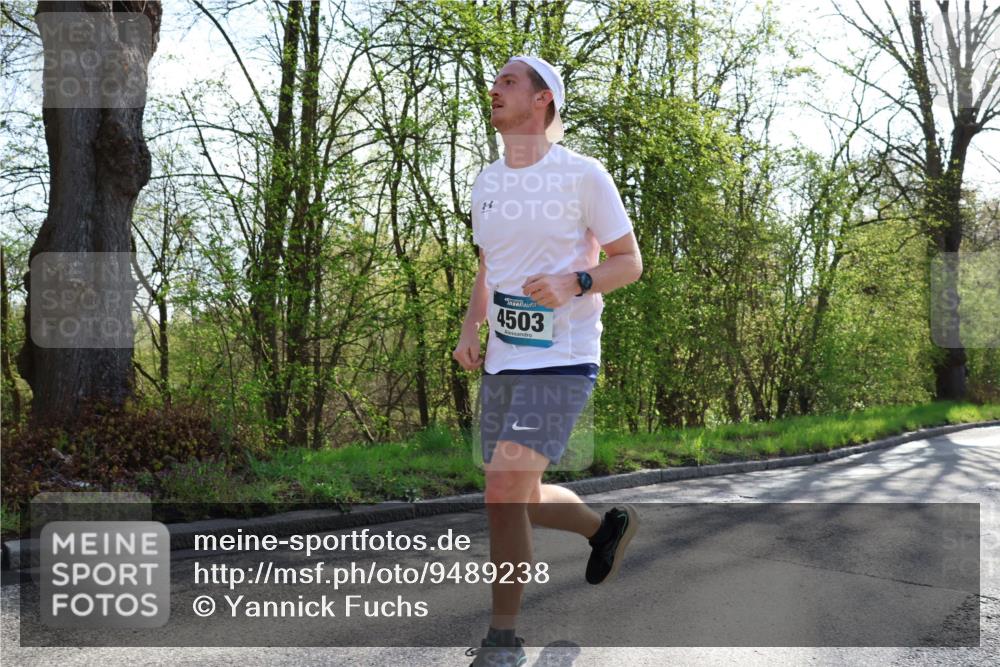 12.04.2026 - 45. Internationalen Wilhelmsburger Insellauf Yannick Fuchs http://msf.ph/oto/9489238 12.04.2026 10:40:57 Laufen 8, 4503 meine-sportfotos.de
