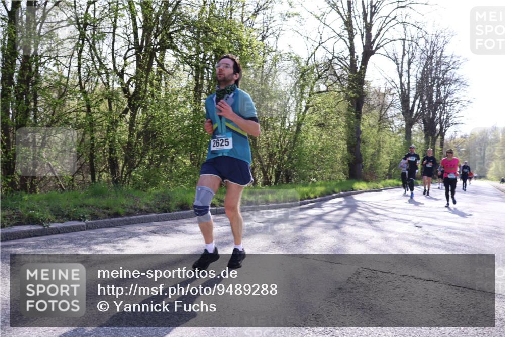 12.04.2026 - 45. Internationalen Wilhelmsburger Insellauf Yannick Fuchs http://msf.ph/oto/9489288 12.04.2026 10:41:00 Laufen 2625 meine-sportfotos.de
