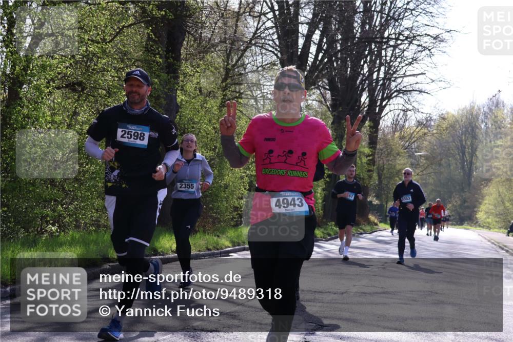12.04.2026 - 45. Internationalen Wilhelmsburger Insellauf Yannick Fuchs http://msf.ph/oto/9489318 12.04.2026 10:41:03 Laufen 2598, 2355, 4943, 5553 meine-sportfotos.de