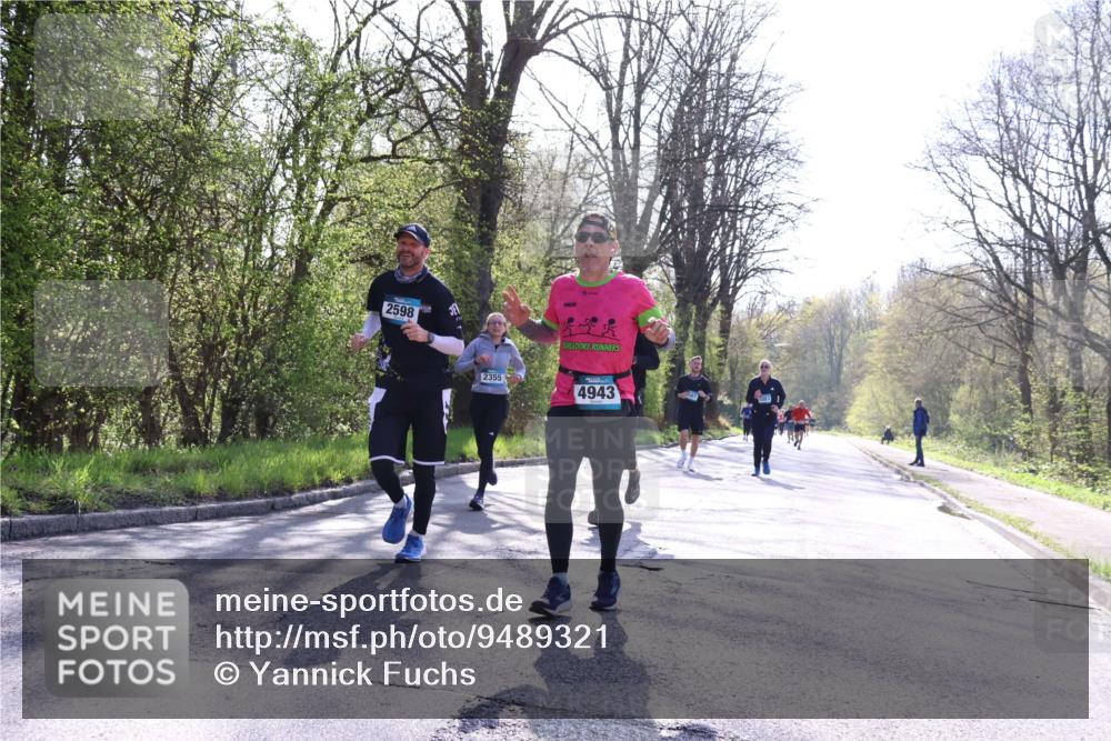12.04.2026 - 45. Internationalen Wilhelmsburger Insellauf Yannick Fuchs http://msf.ph/oto/9489321 12.04.2026 10:41:03 Laufen 2598, 2355, 4943 meine-sportfotos.de