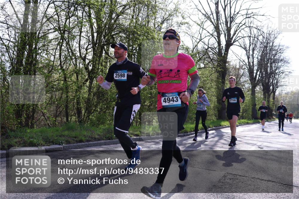 12.04.2026 - 45. Internationalen Wilhelmsburger Insellauf Yannick Fuchs http://msf.ph/oto/9489337 12.04.2026 10:41:04 Laufen 2598, 4943, 2355, 2746 meine-sportfotos.de