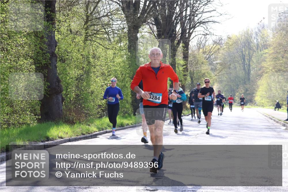 12.04.2026 - 45. Internationalen Wilhelmsburger Insellauf Yannick Fuchs http://msf.ph/oto/9489396 12.04.2026 10:41:15 Laufen 599, 5284, 323, 2677, 5789 meine-sportfotos.de