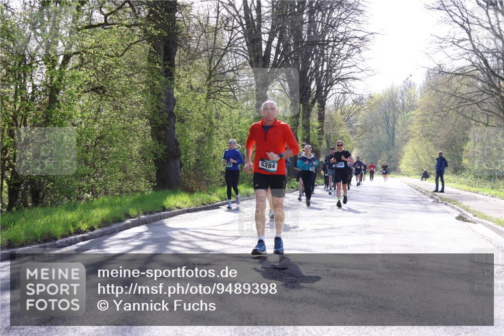 12.04.2026 - 45. Internationalen Wilhelmsburger Insellauf Yannick Fuchs http://msf.ph/oto/9489398 12.04.2026 10:41:16 Laufen 5284, 5789 meine-sportfotos.de