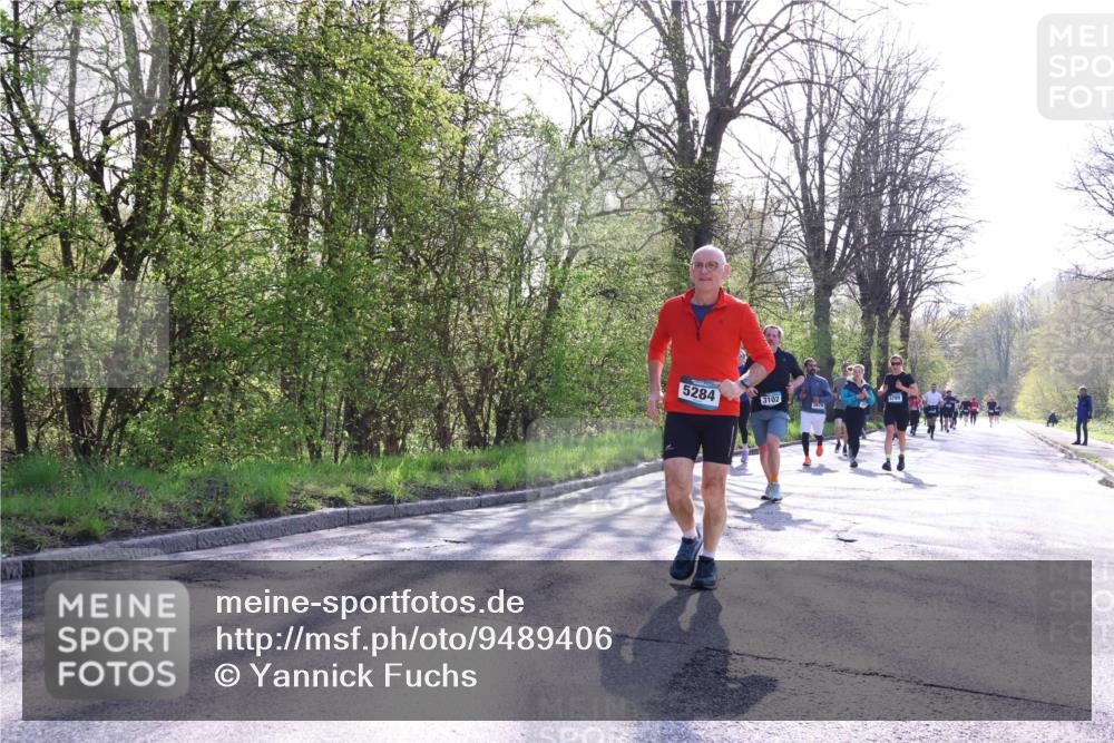 12.04.2026 - 45. Internationalen Wilhelmsburger Insellauf Yannick Fuchs http://msf.ph/oto/9489406 12.04.2026 10:41:17 Laufen 5284, 3102, 2676 meine-sportfotos.de