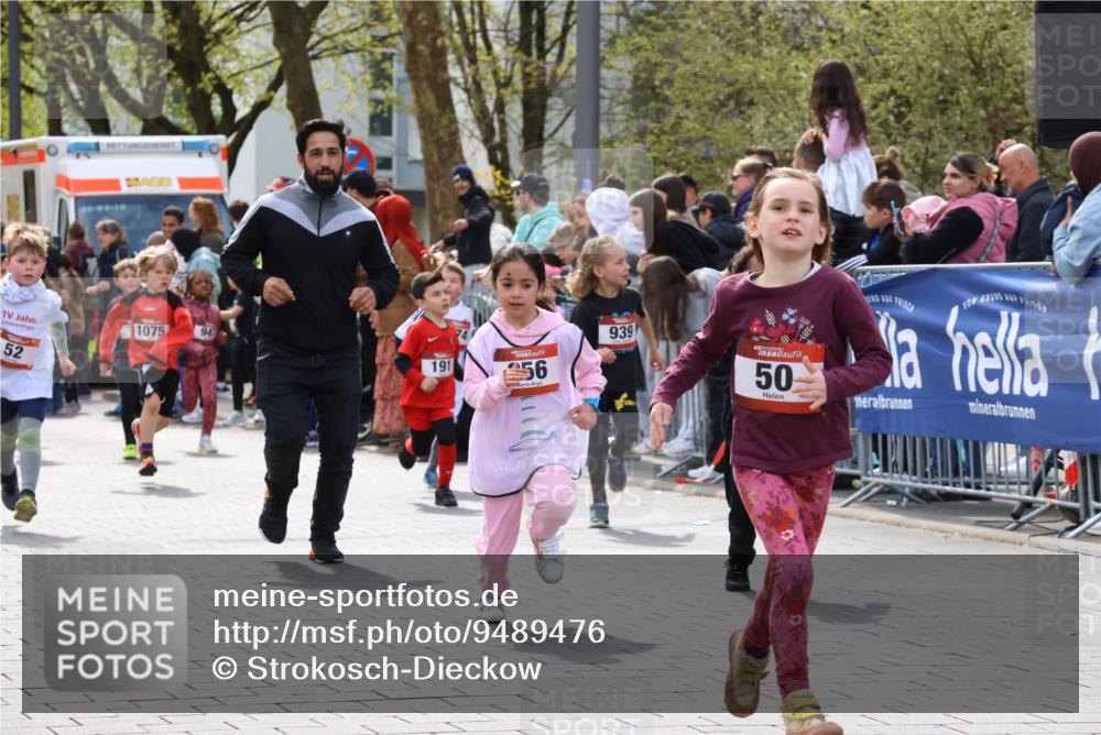 12.04.2026 - 45. Internationalen Wilhelmsburger Insellauf Strokosch-Dieckow http://msf.ph/oto/9489476 12.04.2026 14:09:03 Ziel 762, 281, 928, 953, 614, 235, 50, 256, 214, 939, 274, 191, 1075, 52, 247, 453, 273 meine-sportfotos.de