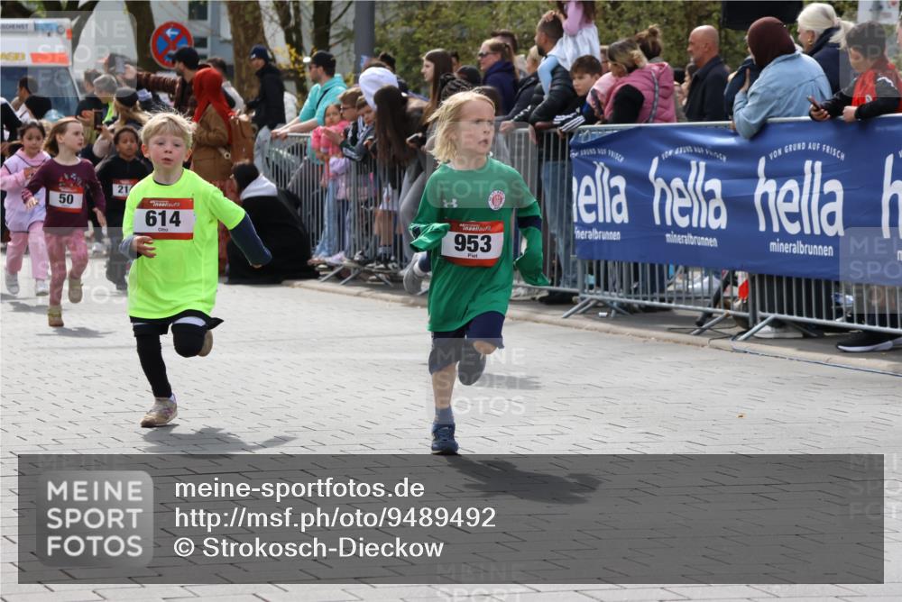 12.04.2026 - 45. Internationalen Wilhelmsburger Insellauf Strokosch-Dieckow http://msf.ph/oto/9489492 12.04.2026 14:08:59 Ziel 91, 254, 1506, 266, 713, 547, 762, 281, 928, 953, 614, 235, 50, 256 meine-sportfotos.de